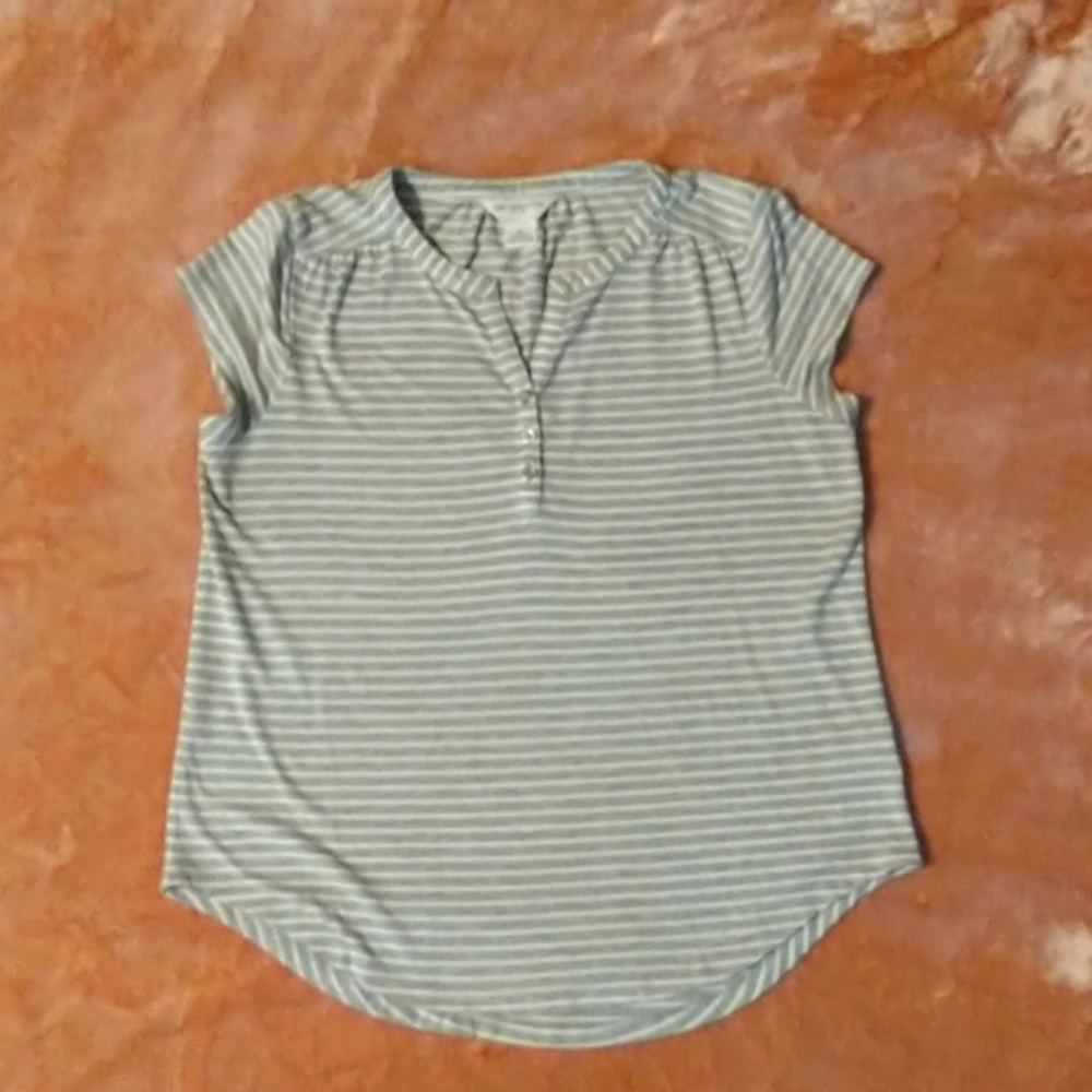 Woman's shirt